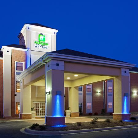 Holiday Inn Express Prince Frederick By Ihg Eksteriør billede
