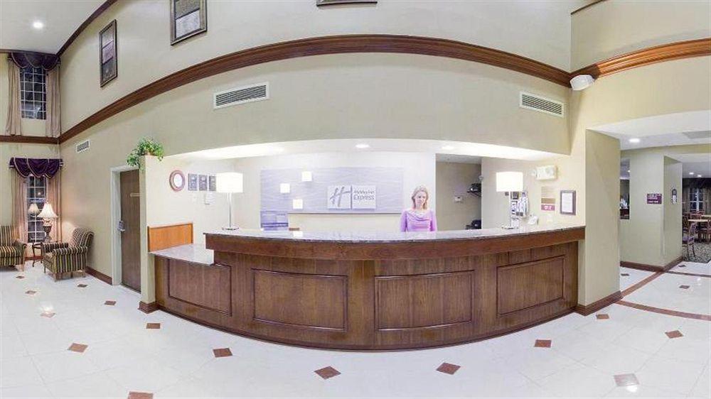 Holiday Inn Express Prince Frederick By Ihg Eksteriør billede