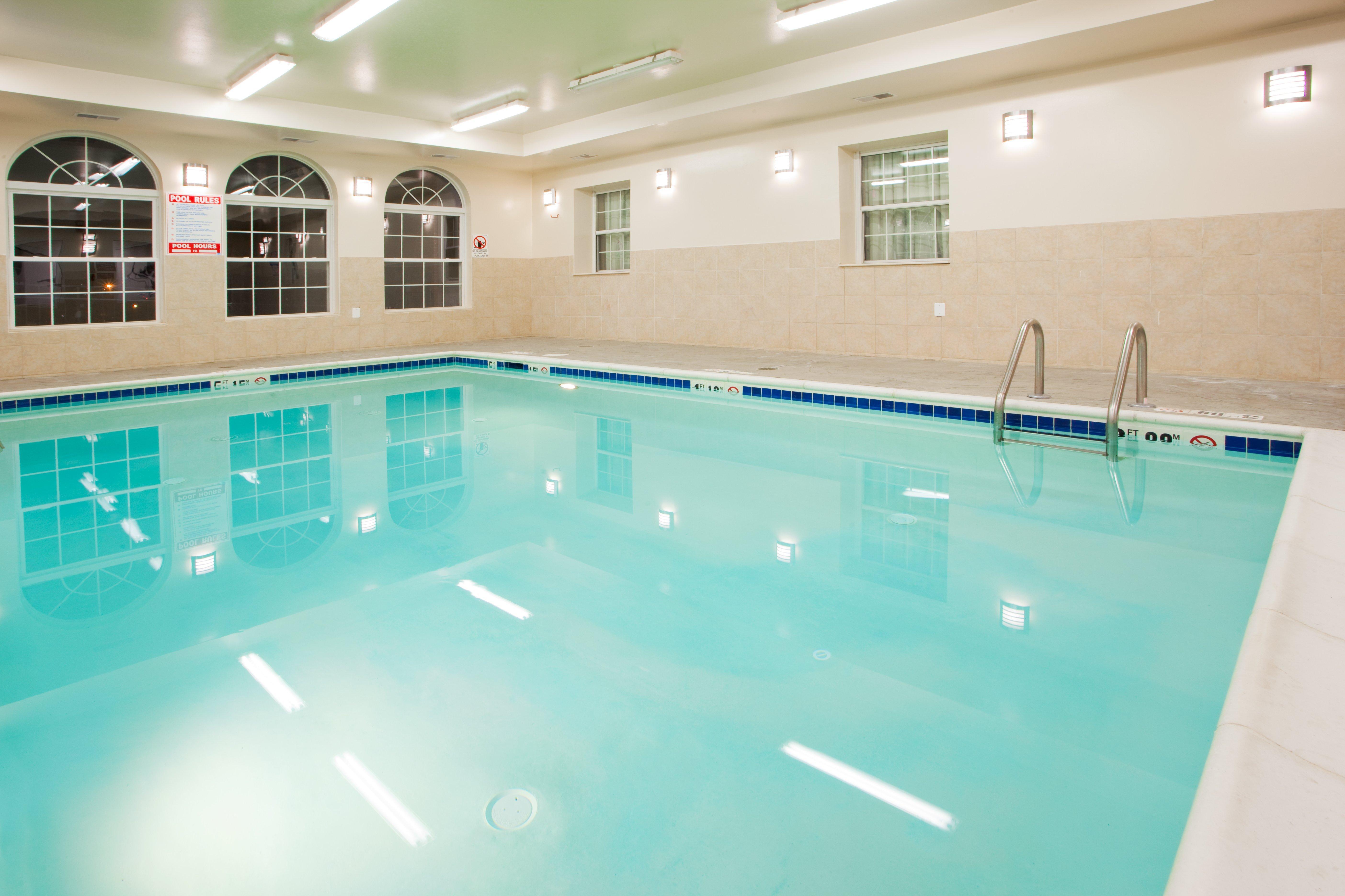 Holiday Inn Express Prince Frederick By Ihg Eksteriør billede