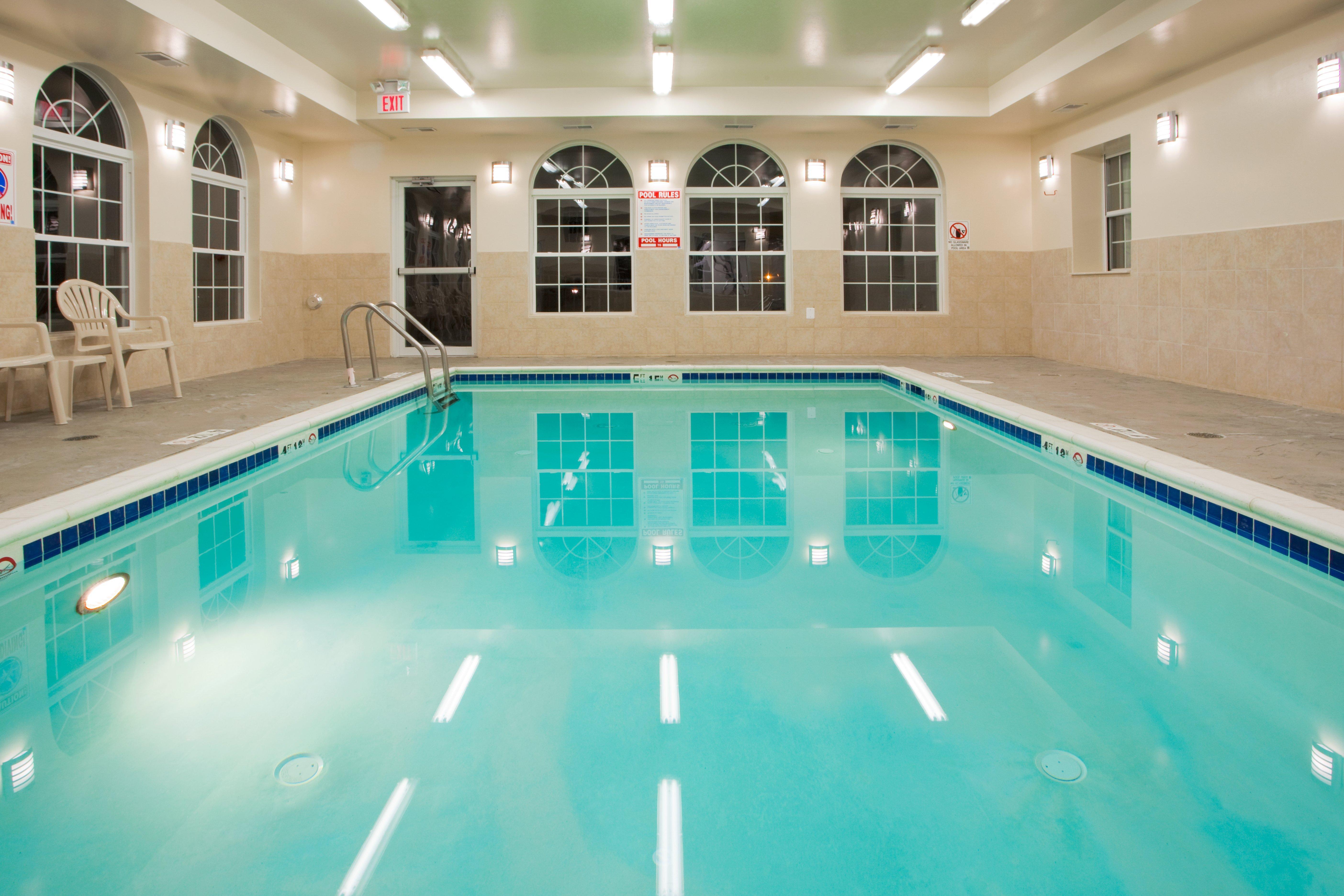 Holiday Inn Express Prince Frederick By Ihg Eksteriør billede