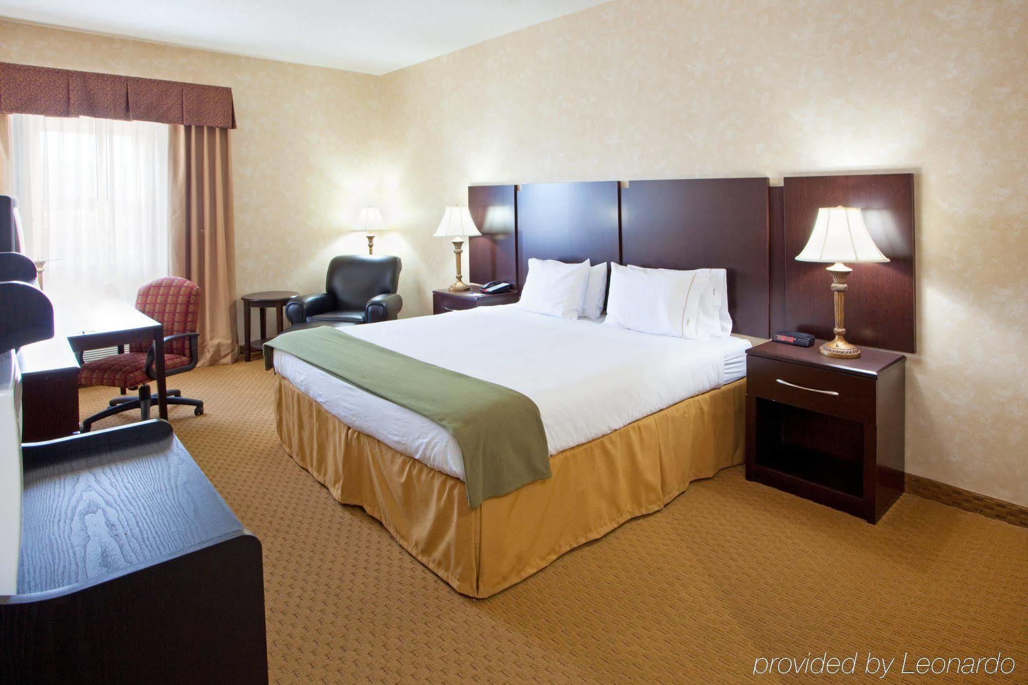 Holiday Inn Express Prince Frederick By Ihg Eksteriør billede